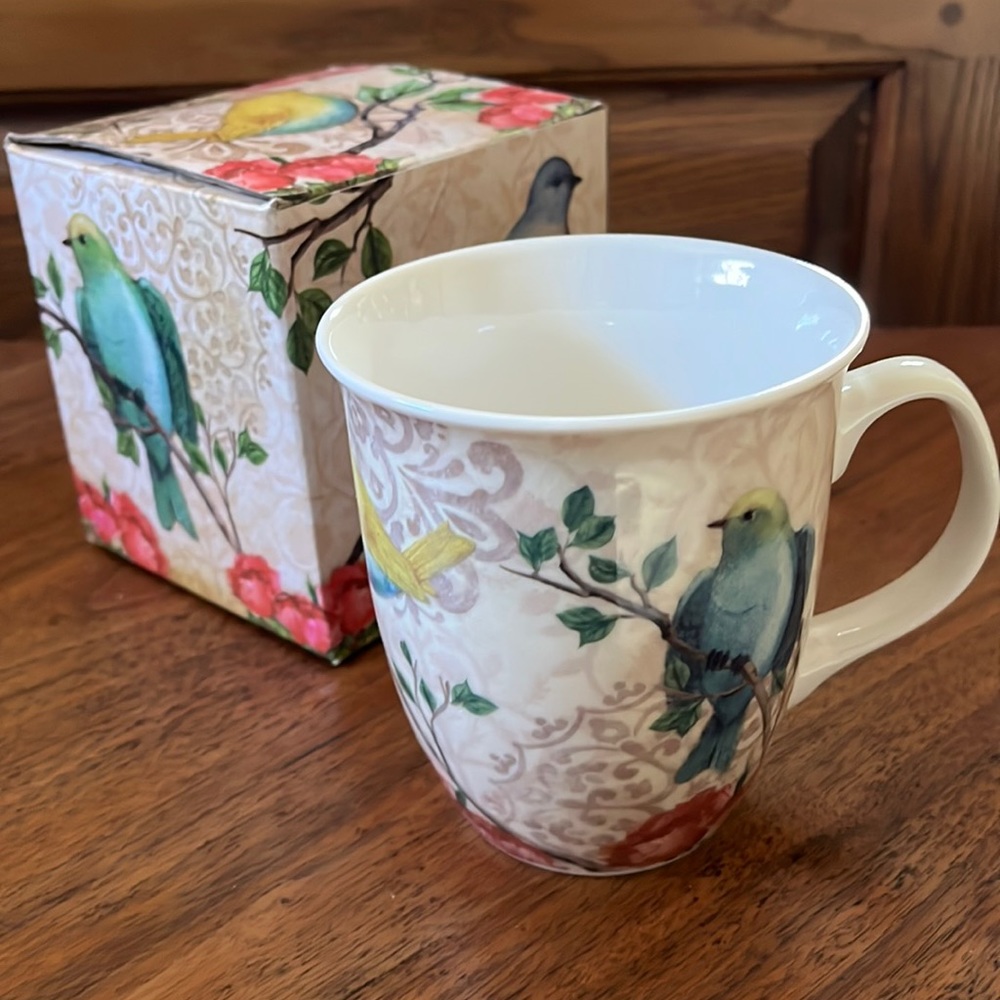 Ceramic mug with gift box 🎁